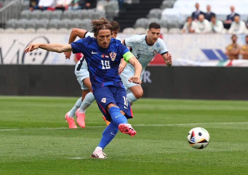 Soi keo tran dau Bo Dao Nha vs Croatia